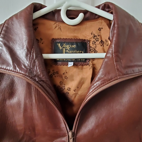 Vintage 70s leather jacket. Perfect condition. Buttery soft. Size M or L. - Picture 2 of 4